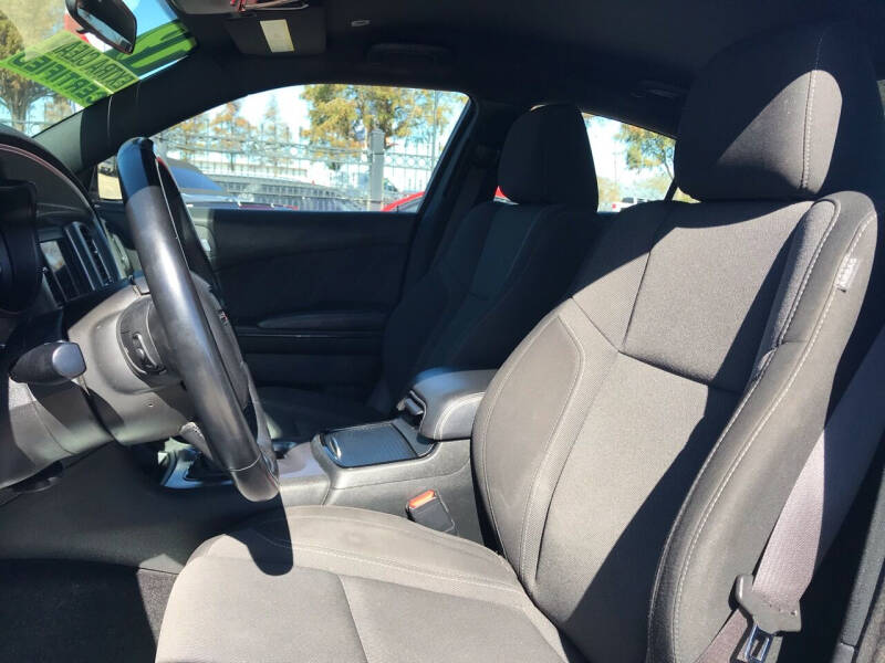 2019 Dodge Charger SXT