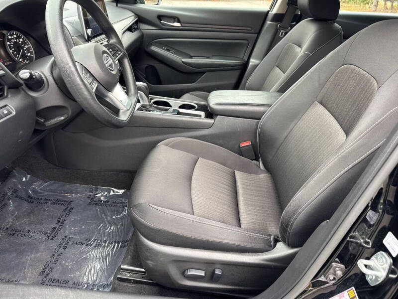 2024 Nissan Altima 2.5 SV