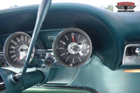 1962 Ford Thunderbird