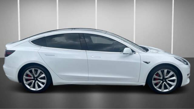 2019 Tesla Model 3 Performance