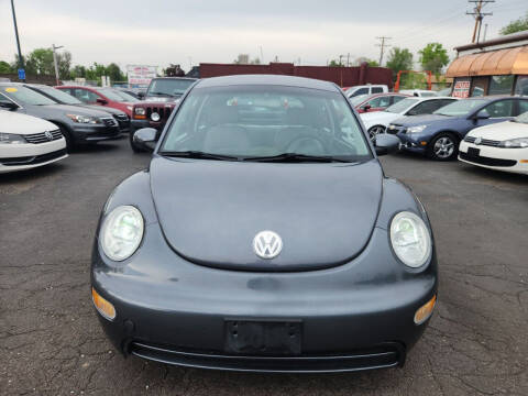 2004 Volkswagen New Beetle for sale at SANAA AUTO SALES LLC in Englewood CO