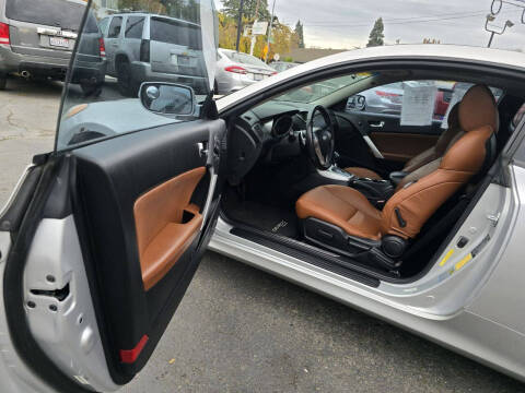 2010 Hyundai Genesis Coupe 3.8L Grand Touring