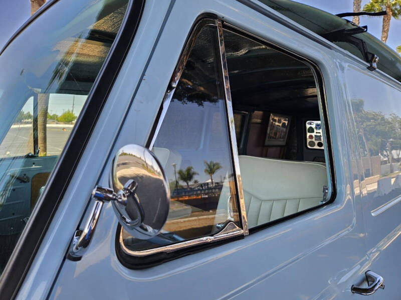 1961 Ford Econoline