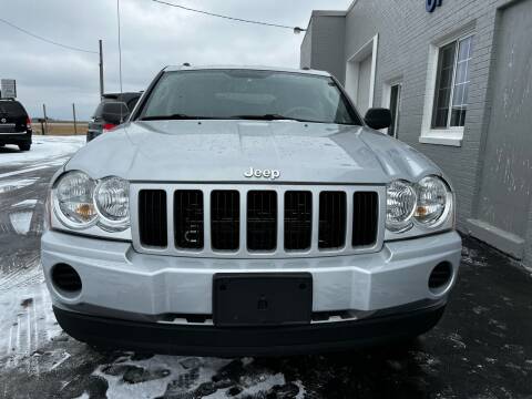 2006 Jeep Grand Cherokee for sale at Caps Cars Of Taylorville in Taylorville IL