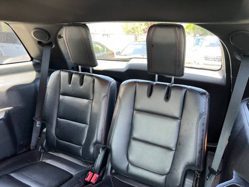 2017 Ford Explorer Sport