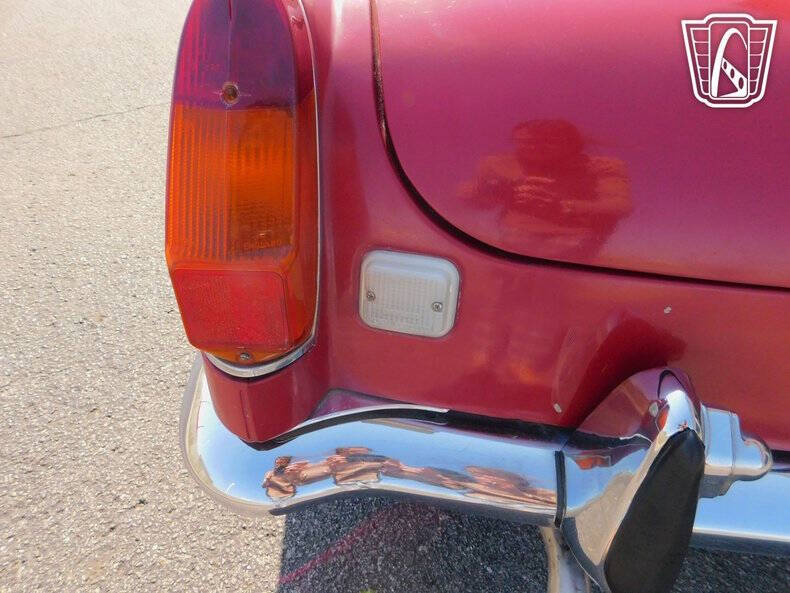 1974 MG B