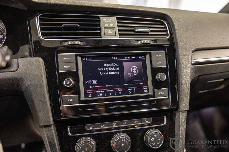 2019 Volkswagen Golf GTI S