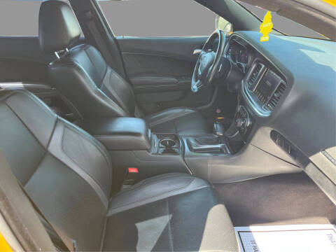 2017 Dodge Charger SXT