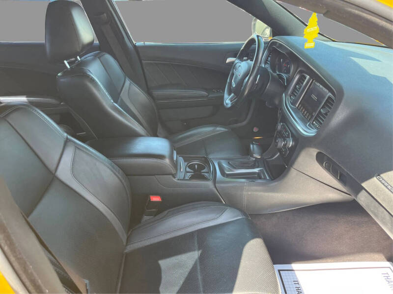 2017 Dodge Charger SXT