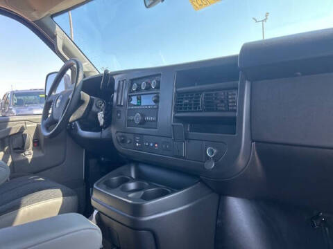 2025 Chevrolet Express 2500