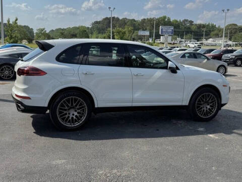2017 Porsche Cayenne Platinum Edition