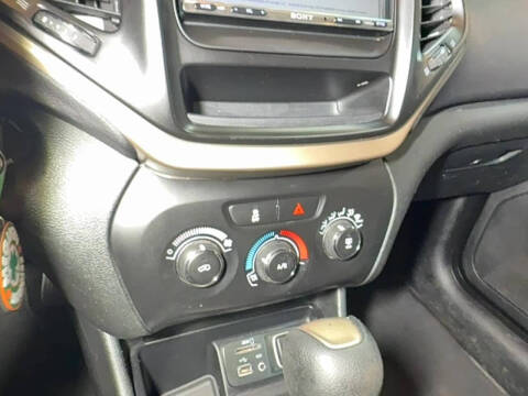 2015 Jeep Cherokee Sport