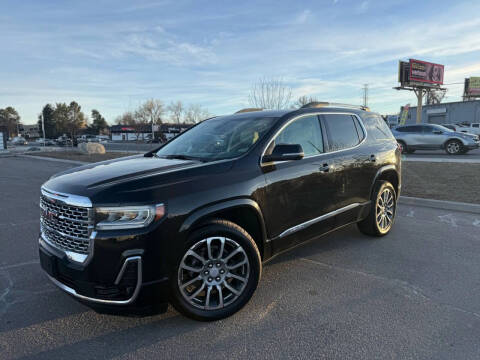 2023 GMC Acadia Denali