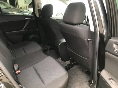 2011 Mazda MAZDA3 i Touring