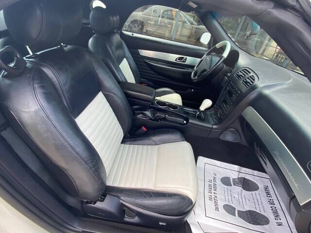 2003 Ford Thunderbird