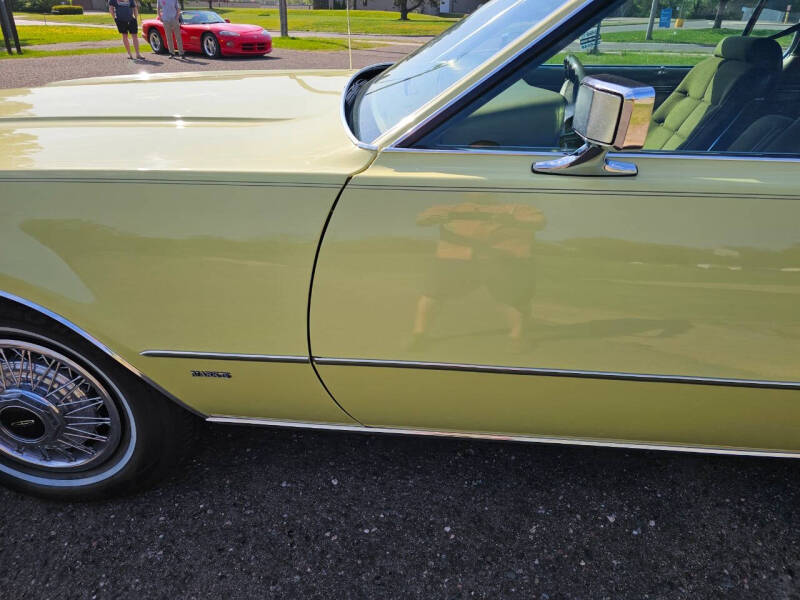 1975 Lincoln Continental