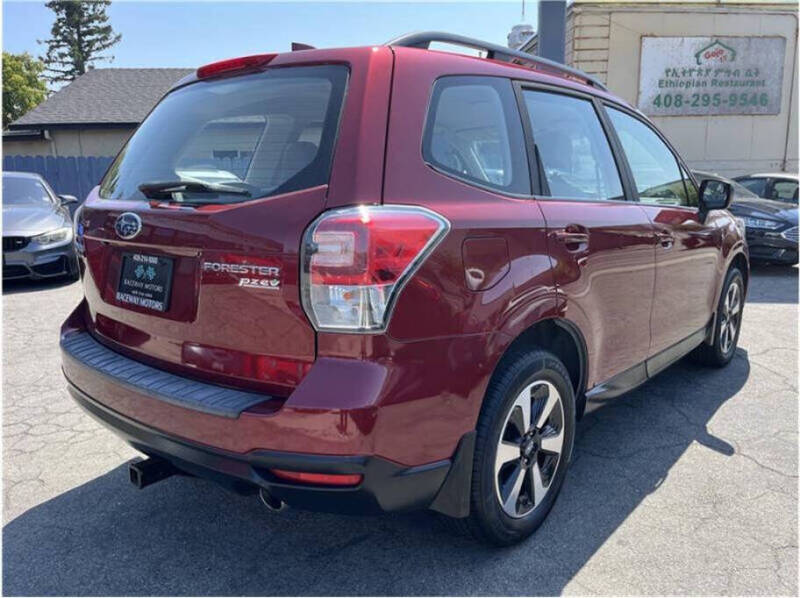2017 Subaru Forester 2.5i