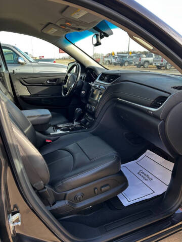 2017 Chevrolet Traverse LT