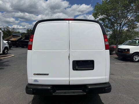 2023 Chevrolet Express 3500