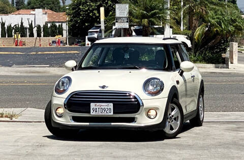 2018 MINI Hardtop 2 Door for sale at Fastrack Auto Inc in Rosemead CA