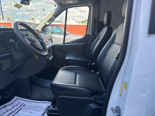 2025 Ford Transit 250