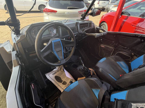 2022 Polaris Razor
