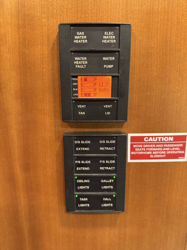 2016 Tiffin Allegro Open Road RED 33AA