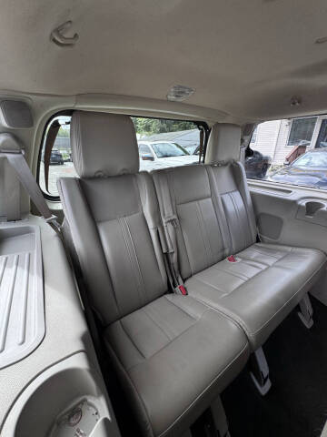 2016 Lincoln Navigator Select