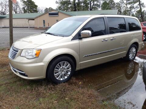 2011 Chrysler Town and Country for sale at Auto Credit Xpress in Benton AR