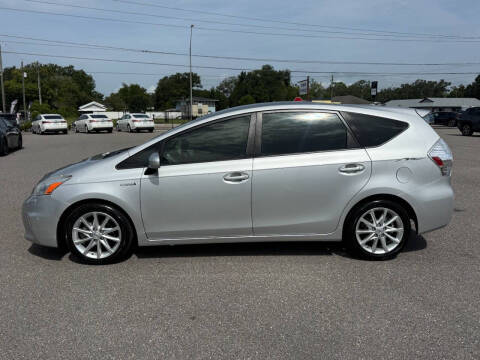 2013 Toyota Prius v Five