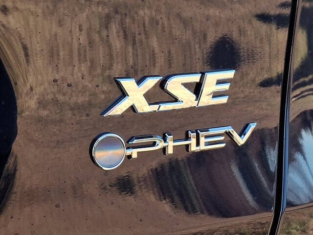 2025 Toyota RAV4 Plug-in Hybrid XSE