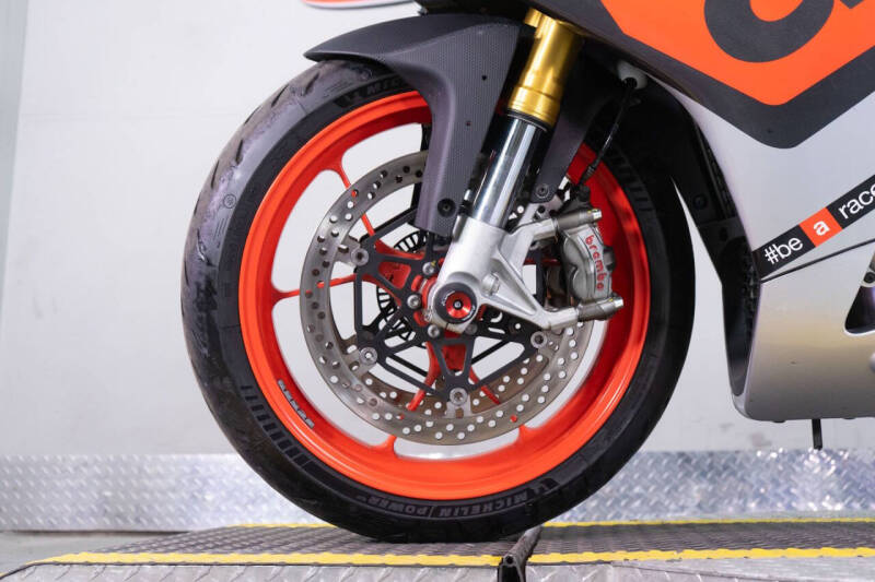 2017 Aprilia RSV4