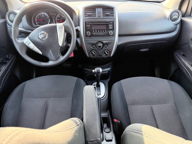 2015 Nissan Versa 1.6 S