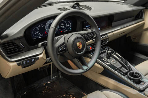 2025 Porsche 911 Carrera