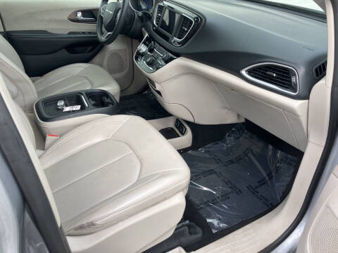 2021 Chrysler Voyager LXi