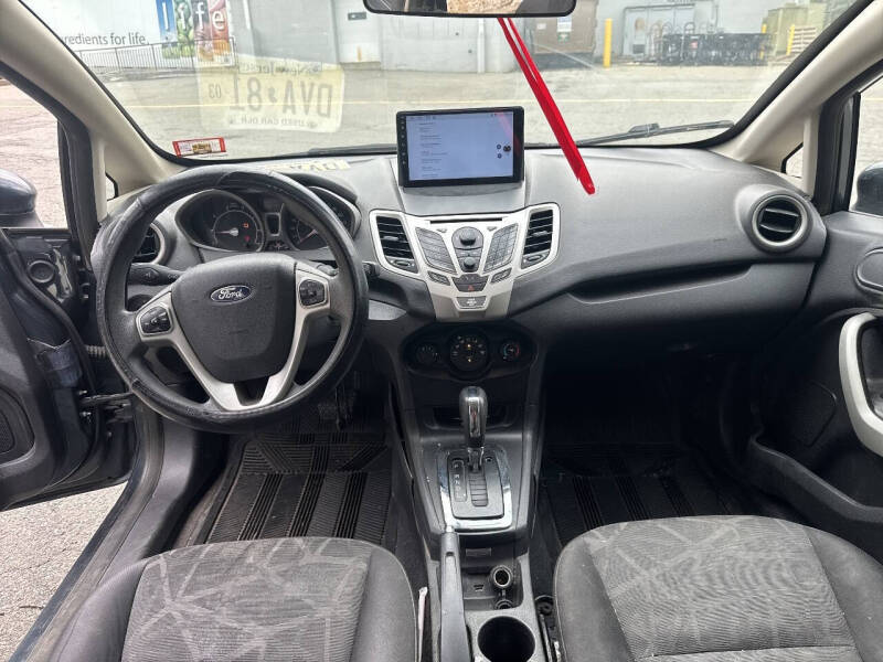 2011 Ford Fiesta SE