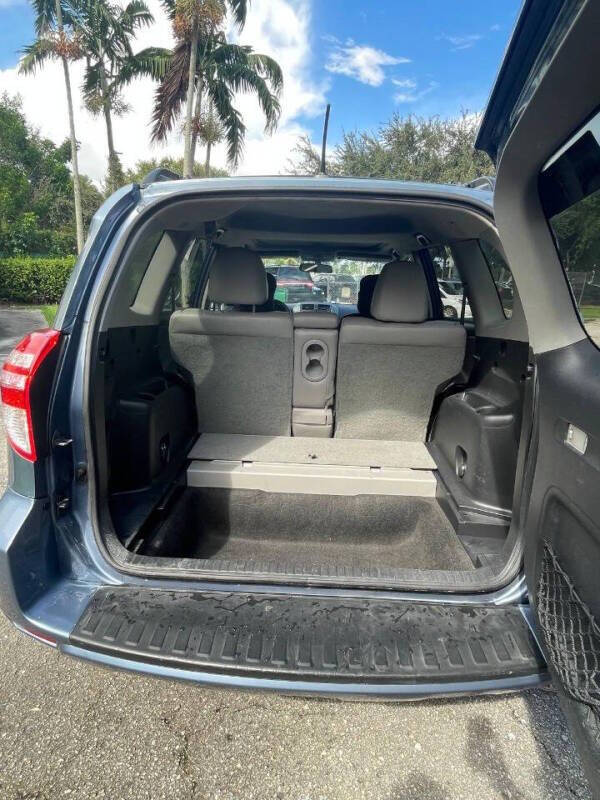 2011 Toyota RAV4 Limited