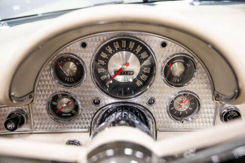 1957 Ford Thunderbird