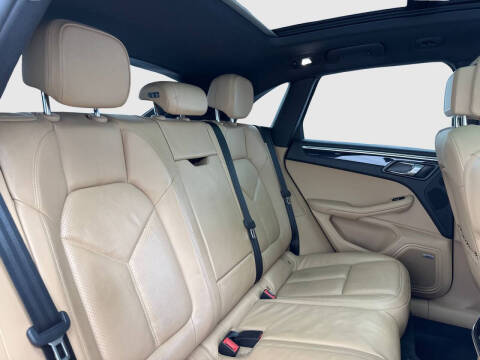 2018 Porsche Macan S