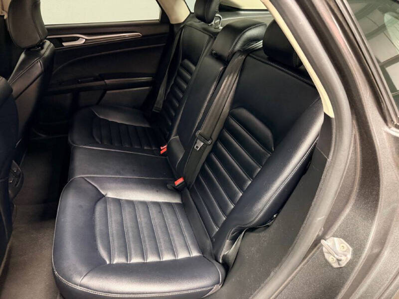 2020 Ford Fusion SEL