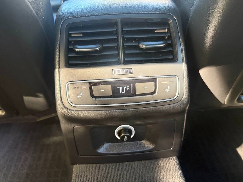 2017 Audi A4 2.0T quattro Prestige