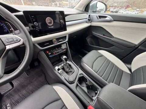 2026 Volkswagen Taos SEL 4Motion