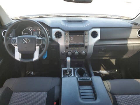 2017 Toyota Tundra SR5