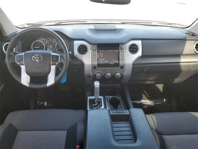 2017 Toyota Tundra SR5