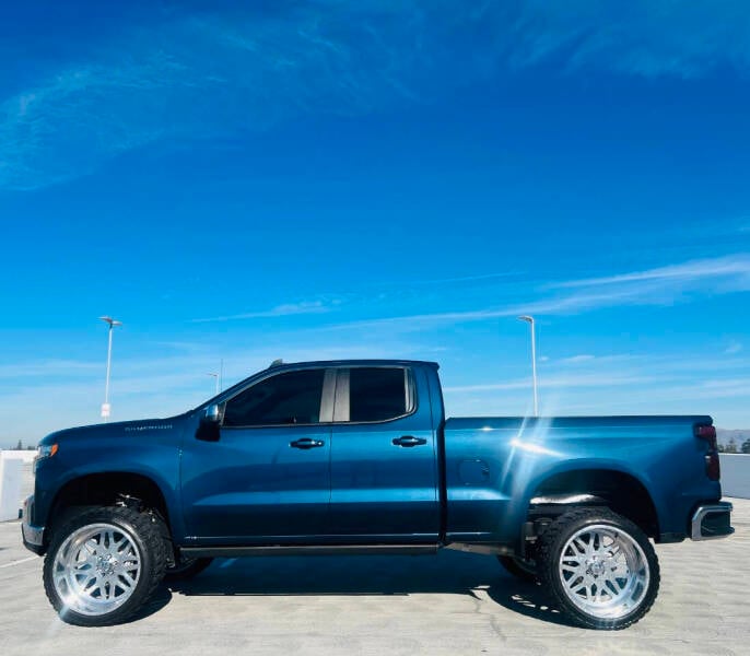 2019 Chevrolet Silverado 1500 LT photo 9