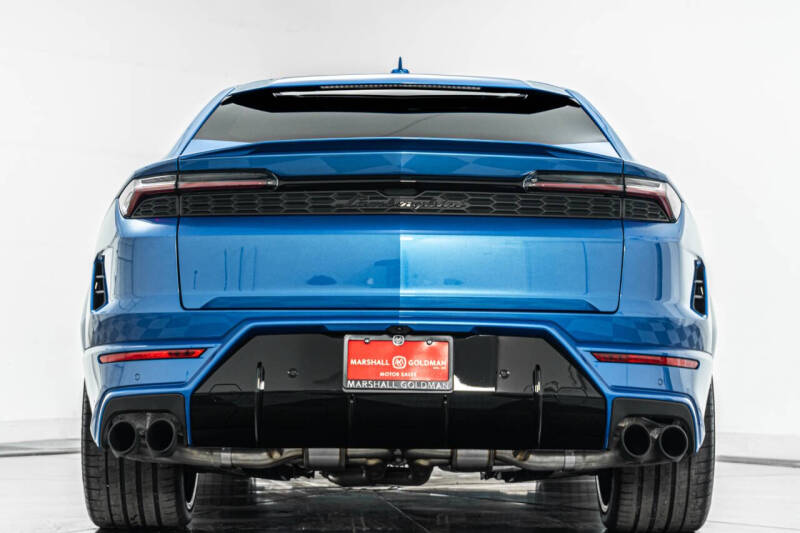 2025 Lamborghini Urus SE