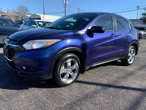 2017 Honda HR-V for sale at GATEWAY  FINANCE  INC - GATEWAY FINANCE INC in Houston TX