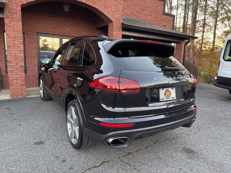 2017 Porsche Cayenne Platinum Edition photo 26