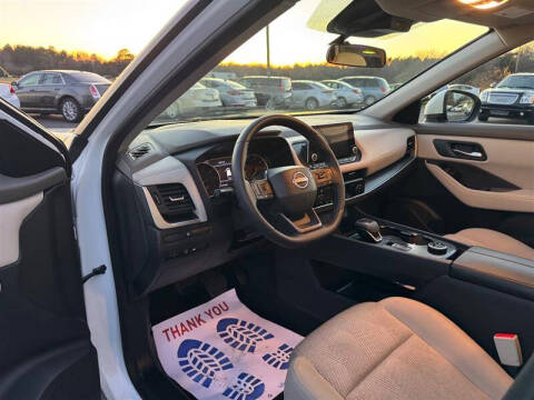 2025 Nissan Rogue SV