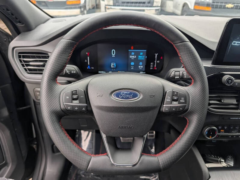 2023 Ford Escape Hybrid ST-Line Select